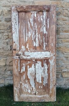 Staré dřevěné dveře s klikou + kovová petlice 181 x 82,5 cm - 2