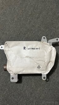 Pravý PŘEDNÍ AIRBAG DVEŘÍ BMW E60/61 R-601 1905 00 C - 2