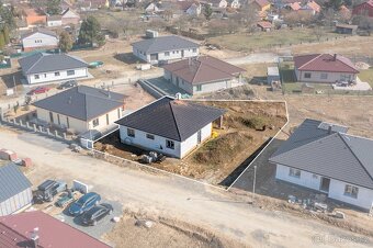 Prodej rodinného domu 165 m², pozemek 748 m² Kostelec - 2