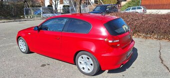 BMW E87 116i, 90 kW, 6 st. automat, benzin,  2 sady kol - 2