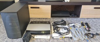 Bose Lifestyle AV48 entertainment system (high–end) - 2
