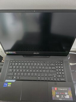MSI Titan GT77 12UHS-014CZ - 2
