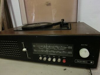 gramofon Tesla Romeo - 2