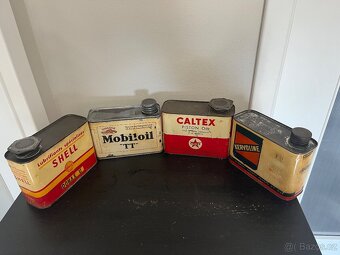 4 kusy plechovek od oleje - 2