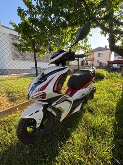 Skútr Motorro Monza 125i - 2