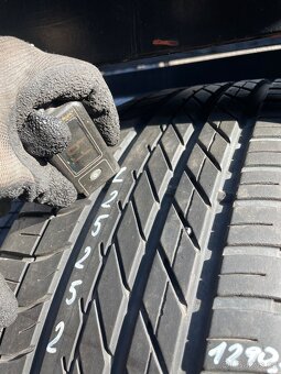 2ks Good Year 255/50 R19 - 2