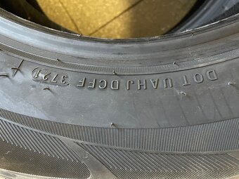 Prodám letní pneu 215/65R17 - 2