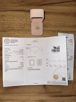 Prsten z bílého 14K zlata s laboratorním 2,97 ct diamantem - 2