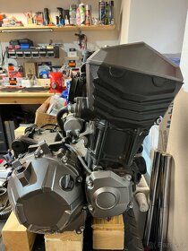 Motor Kawasaki Z 800 - 2