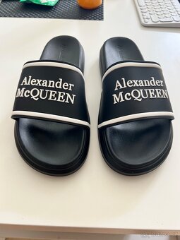 McQUEEN panské pantofle - 2