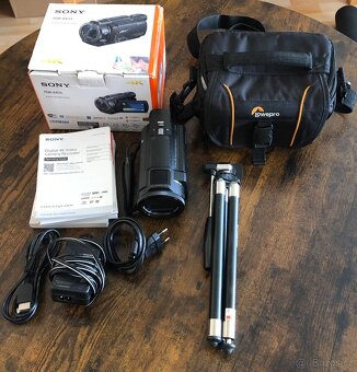 SONY FDR-AX33+stativ+brašna - 2
