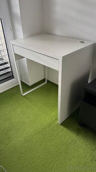 Psací stůl IKEA Micke - 2