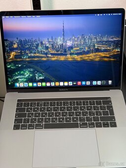 Prodám MacBook Pro 2019, 15,4” s procesorem Intel Core i9 - 2
