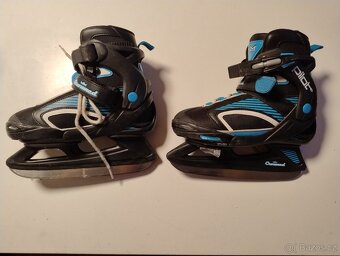 Dětské brusle Crowned 32-35 - 2