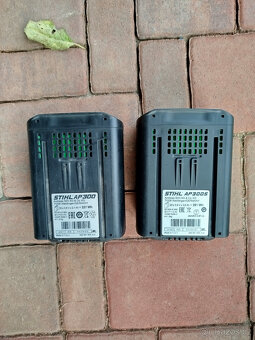 Originál profesionální baterku Stihl AP300/AP300S - 2
