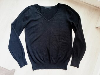 Dámský sytě černý kašmírový svetr, vel. L - 2