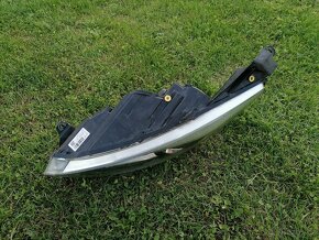 Přední levé xenon světlo Ford Cmax MK.2 facelift - 2