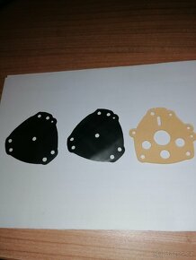 Membrány podávaci čerpadlo a akceleračni pumpy motoru T805 - 2