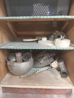 Kuchyňský robot - 2