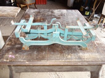 Staré kovové váhy, veliké - 2