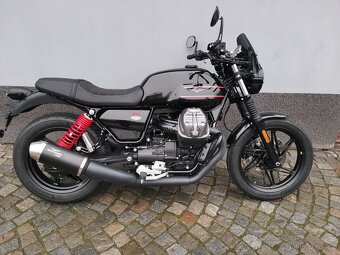 Moto guzzi V7 - 2