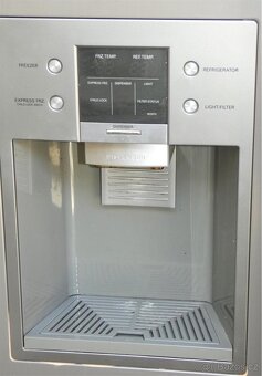 Americká Lednice lg s ledovačem - 2