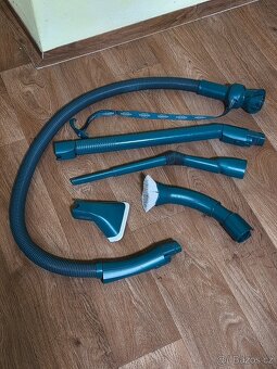 Prodám originál příslušenství k vysavači VORWERK.. - 2