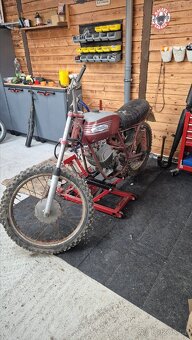 Aermacchi Harley-Davidson rc125 - 2