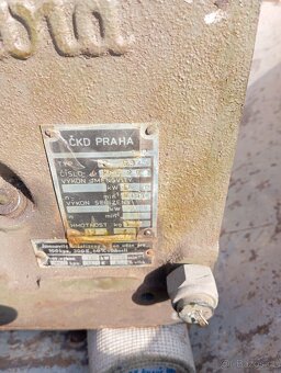 Blok motoru Slavia dvouvalec - 2