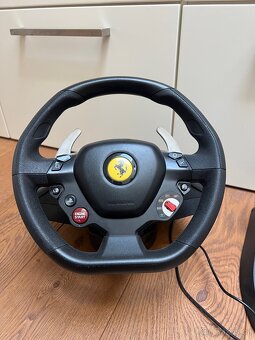 Thrust master T80 Ferrari volant na PS 4 - 2