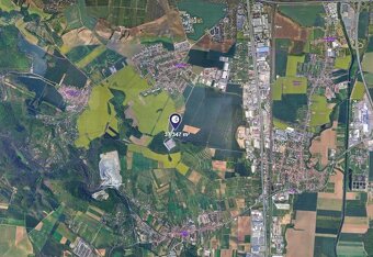 Prodej podílu 1/2 pole 18 674 m², Moravany - 2