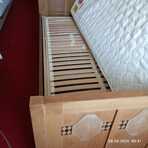 Starožitná postel s polohovatelným roštem+matrace (postel 1) - 2
