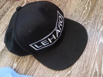 KŠILTOVKA MERCH ,, LEHÁRO" - 2