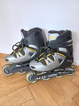 Dětské rostoucí kolečkové brusle 19-21,5 cm - 2