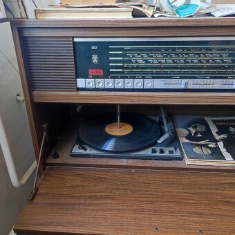 Retro gramofon+rádio - 2