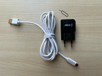 Mobilní telefon Samsung Galaxy A52 černá + příslušenství - 2