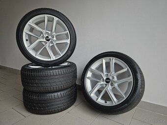 Orig. Audi 5x112 Letní 245/40/18 - 2