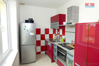 Prodej bytu 3+1, 64 m², Kolín, ul. Benešova - 2
