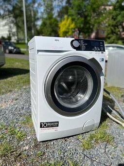 Pračka AEG až na 8kg prádla - 2