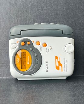 Sony Walkman WM-FS555 – s rádiem a voděodolným tělem - 2