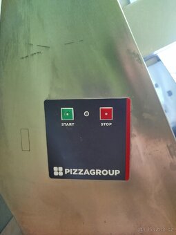 Vyvalovač na těsto - 2
