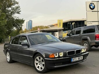 BMW e38 728i - 2