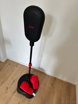 Dětská boxovací sada: hruška na stojanu + boxerské rukavice - 2