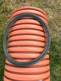 Kanalizacni sachta, prodlouzeni - 2