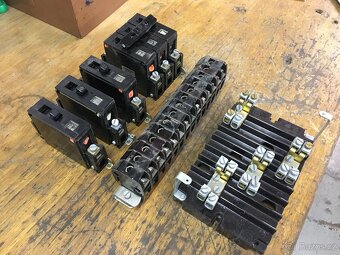 Jističe, svorkovnice, svorky - 2