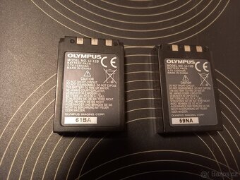 nabíječky a baterie po 2kusech pro digitální foťák Olympus - 2