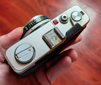 Minolta Hi-Matic F - 2