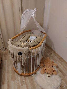 Rostoucí postýlka OVAL BED - 2