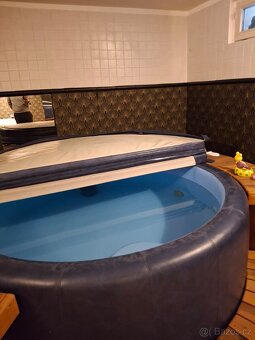 venkovní vířivka softub - 2