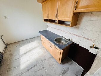 (706) Pronájem, byt 1+1, 33 m,  104, Bukovany - 2